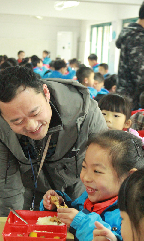 201903211502435c93371321365